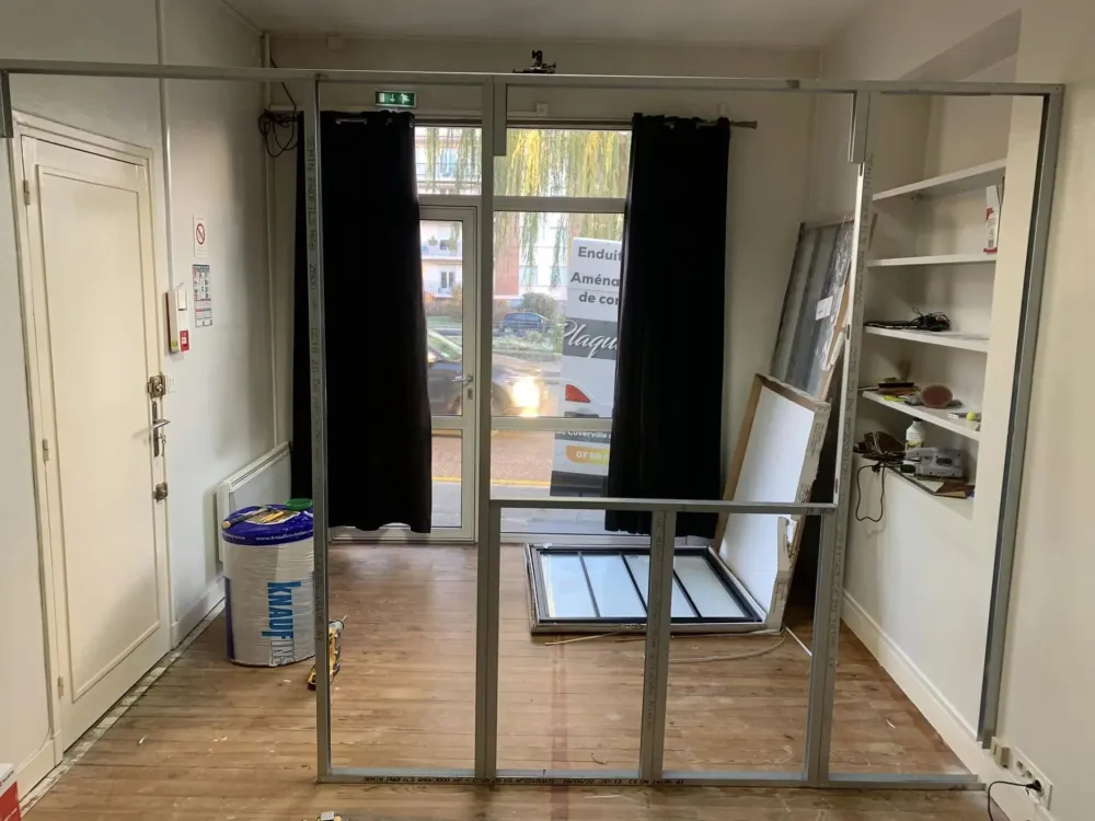 Cloison de séparation à Cuverville-sur-Yères