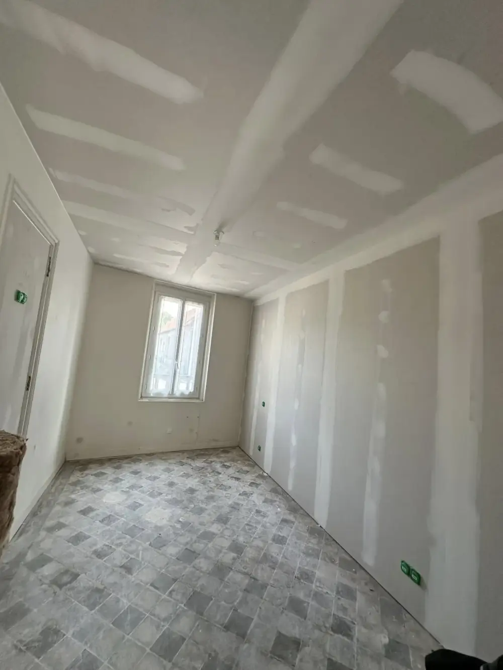 enduit-sur-mur-placo.jpg